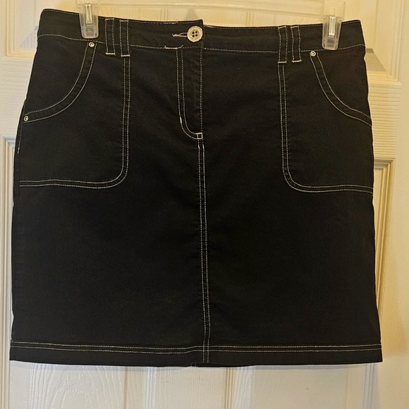 Karen Scott Skorts - Picture 1 of 4